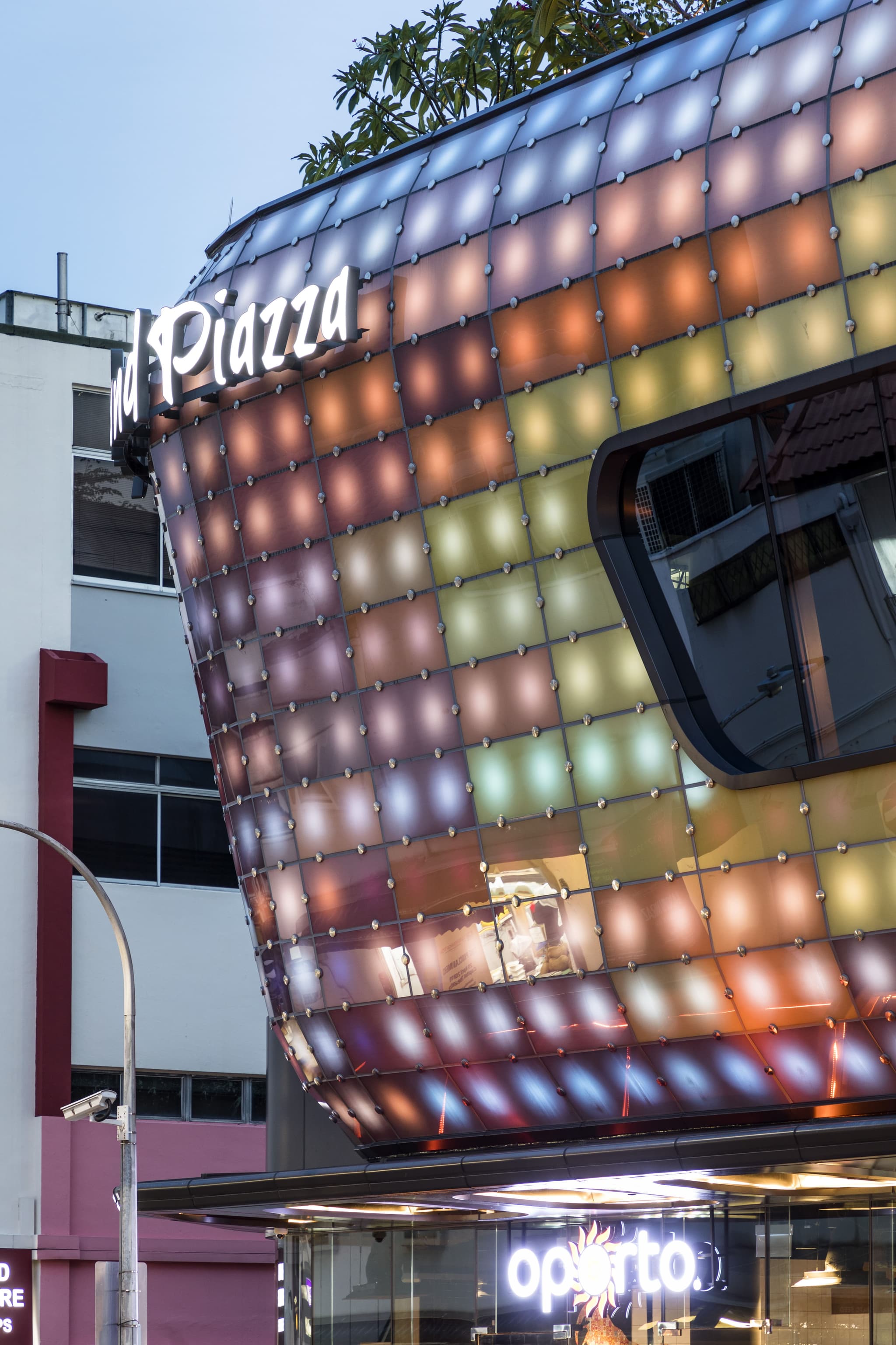 Holland Piazza - Gallery image 6